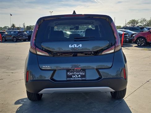 New 2025 Kia Soul LX image 7