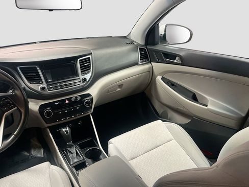 Used 2017 Hyundai Tucson Sport image 21