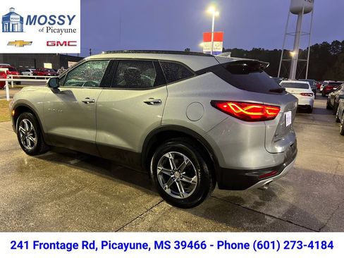 Certified 2024 Chevrolet Blazer LT w/ Convenience Package image 5