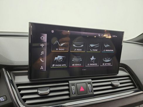 Used 2023 Audi Q5 2.0T Premium Plus w/ Premium Plus Package AWD/4WD image 9