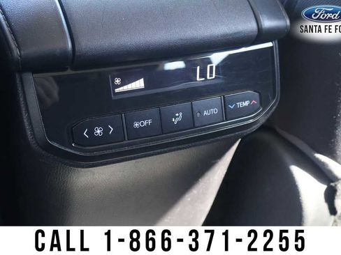 Used 2023 Toyota Highlander Platinum image 21