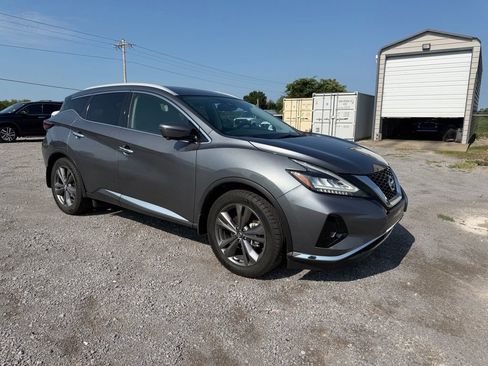 Used 2020 Nissan Murano Platinum w/ Cargo Package FWD image 2