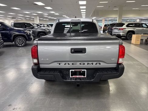 Used 2020 Toyota Tacoma SR AWD/4WD image 6