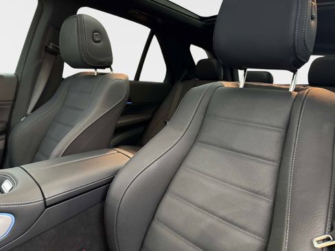 Used 2025 Mercedes-Benz GLE 580 4MATIC image 23