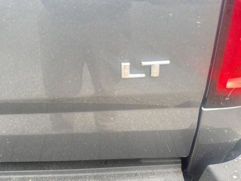 Used 2022 Chevrolet Colorado LT w/ Fleet Safety Package image 26