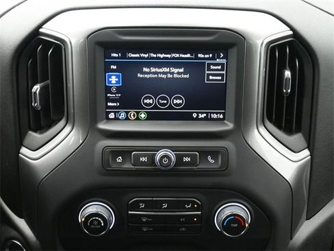 Used 2024 Chevrolet Silverado 2500 Custom w/ Custom Value Package image 21