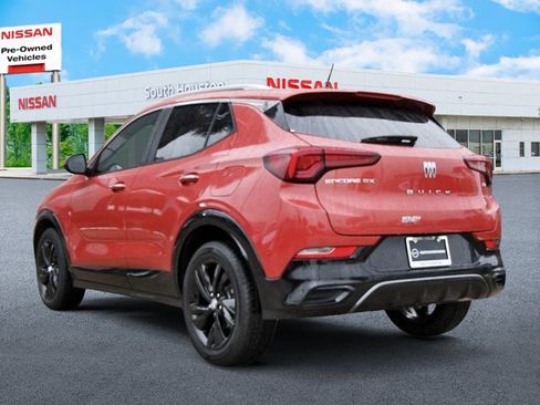 Used 2024 Buick Encore GX Sport Touring FWD image 3