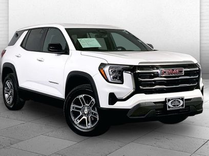 Used 2025 GMC Terrain Elevation