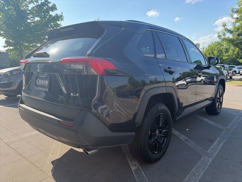 Used 2024 Toyota RAV4 XLE FWD image 8