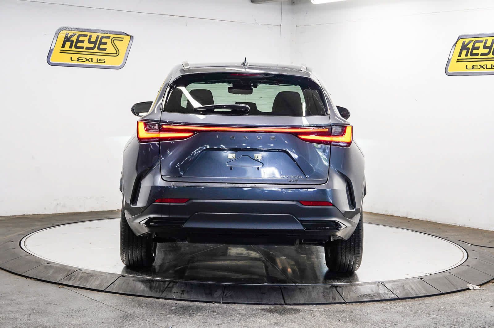 Used 2024 Lexus NX 350h AWD w/ Vision Package image 3