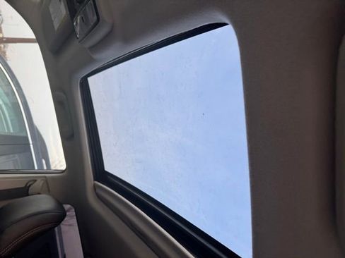 Used 2020 Toyota 4Runner Limited image 8