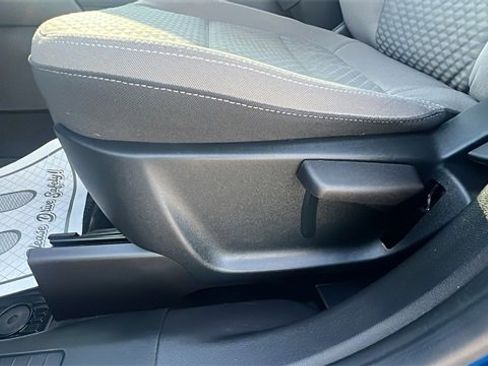 Certified 2022 Ford Escape SE w/ Cold Weather Package image 8