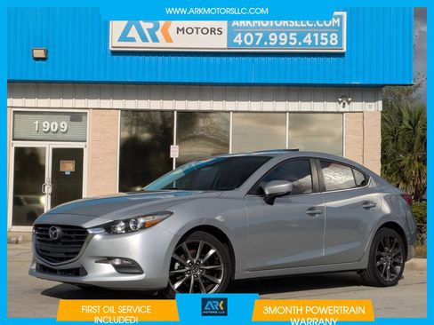 Used 2018 MAZDA MAZDA3 Touring FWD image 1
