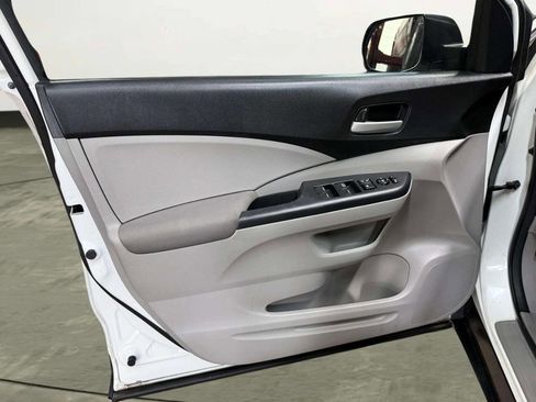 Used 2014 Honda CR-V LX image 9