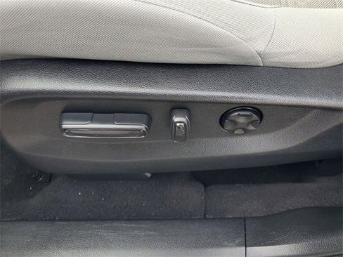 Used 2017 Honda CR-V EX image 21