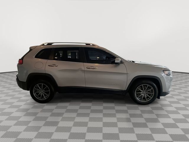 Used 2019 Jeep Cherokee Latitude Plus FWD image 12