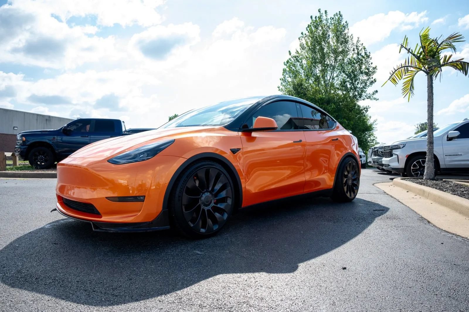 Used 2022 Tesla Model Y Performance AWD/4WD image 3