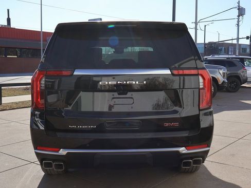 New 2026 GMC Yukon Denali w/ Denali Reserve Package image 4
