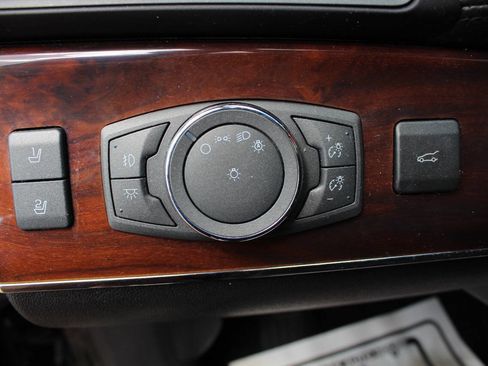 Used 2014 Lincoln MKX AWD w/ Equipment Group 102A image 14