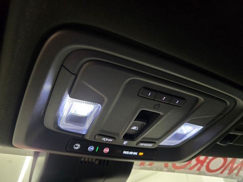 Used 2024 Chevrolet Silverado 1500 ZR2 AWD/4WD image 31