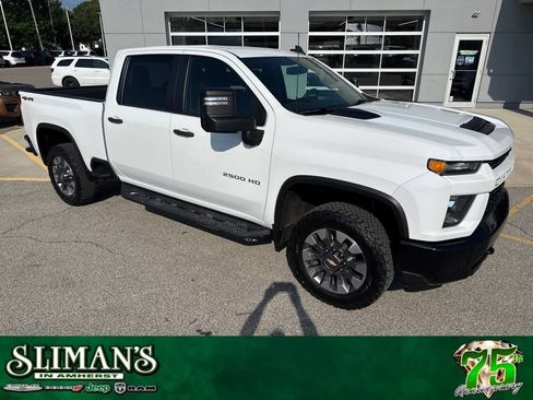Used 2022 Chevrolet Silverado 2500 Custom w/ Custom Value Package AWD/4WD image 1