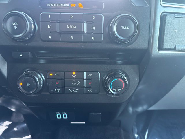 Used 2018 Ford F150 XLT w/ Equipment Group 302A Luxury AWD/4WD image 19