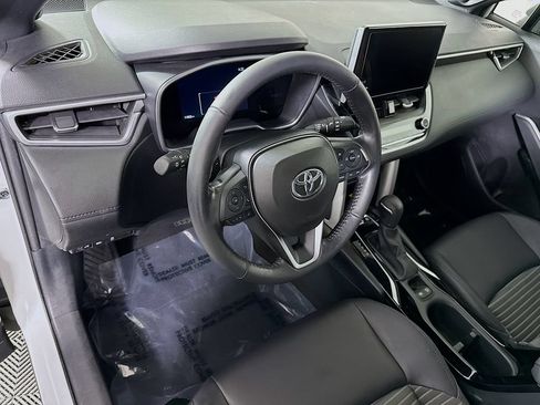 Used 2023 Toyota Corolla Cross AWD Hybrid w/ Convenience Package image 19