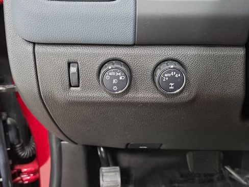 Used 2022 Chevrolet Colorado Z71 AWD/4WD image 26