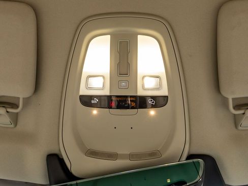 Used 2025 Volvo XC90 B6 Ultra w/ Protection Package Premier image 24