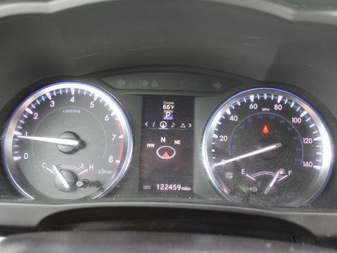 Used 2015 Toyota Highlander XLE image 32