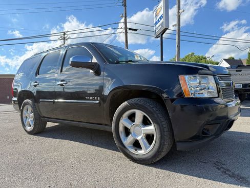 Used 2008 Chevrolet Tahoe LTZ w/ LTZ Preferred Equipment Group AWD/4WD image 18