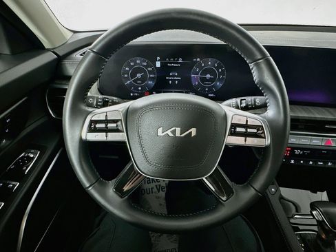 Used 2025 Kia Telluride SX FWD image 11