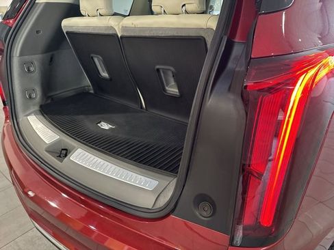 Certified 2024 Cadillac XT6 Premium Luxury w/ Technology Package AWD/4WD image 15