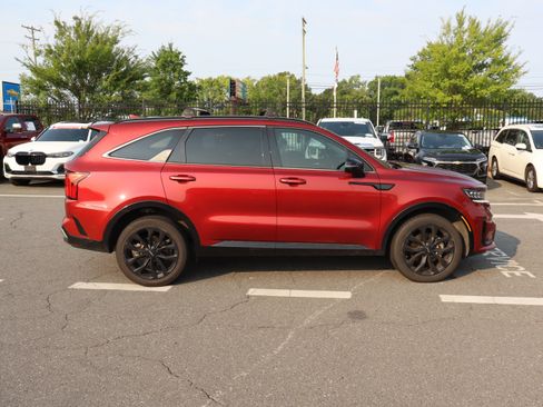 Used 2022 Kia Sorento SX AWD/4WD image 11