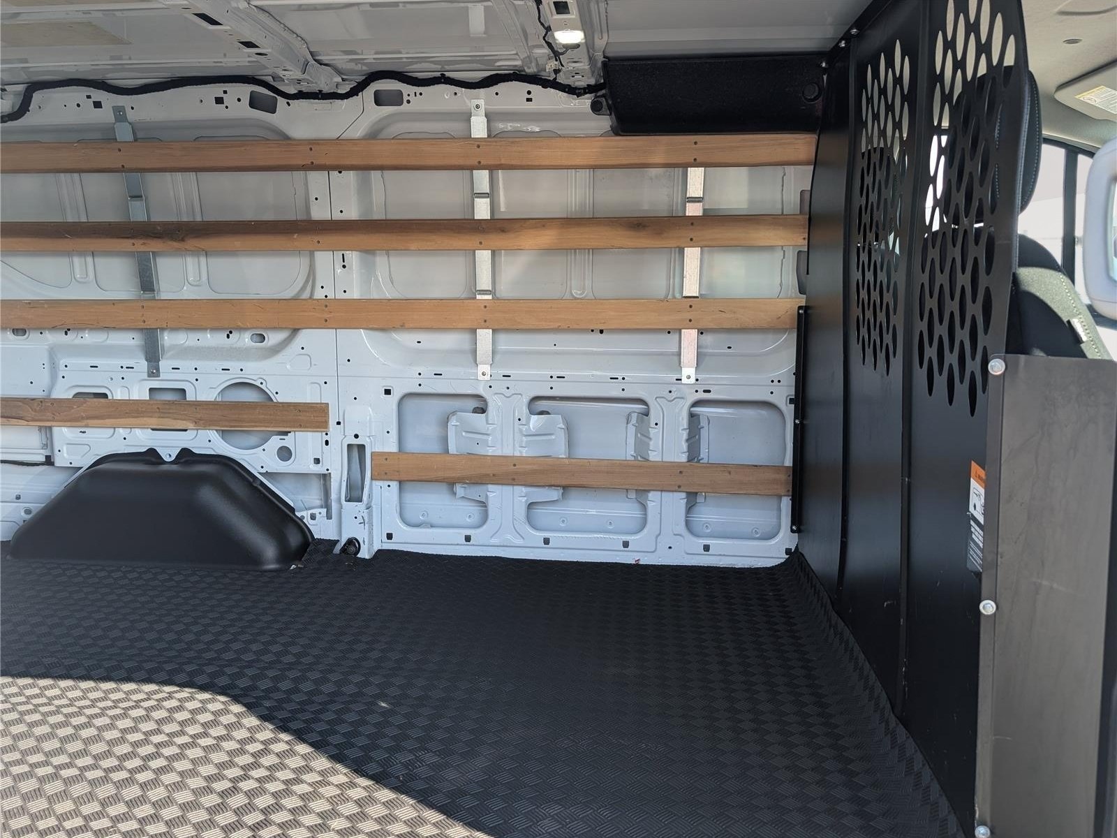 Used 2025 Ford Transit 250 Low Roof w/ Exterior Upgrade Package RWD image 11