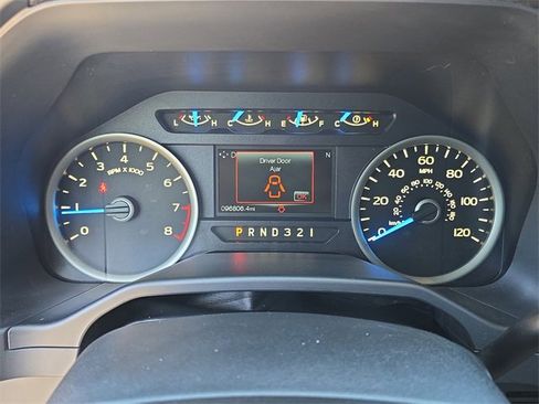 Used 2015 Ford F150 XLT w/ Equipment Group 302A Luxury image 25