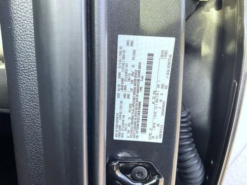 Used 2018 Ford F150 XLT w/ Equipment Group 302A Luxury AWD/4WD image 24