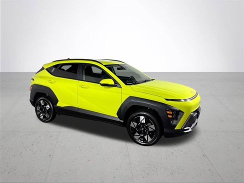 Used 2024 Hyundai Kona SEL AWD/4WD image 4