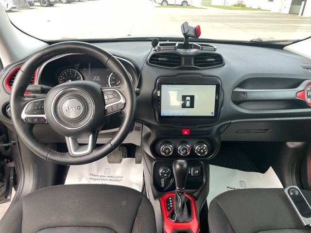 Used 2017 Jeep Renegade Trailhawk AWD/4WD image 22