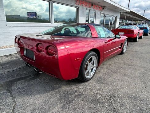 Used 2001 Chevrolet Corvette Coupe w/ Preferred Equipment Group2 image 4