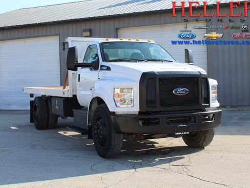Used 2021 Ford F650 2WD Regular Cab Super Duty image 1