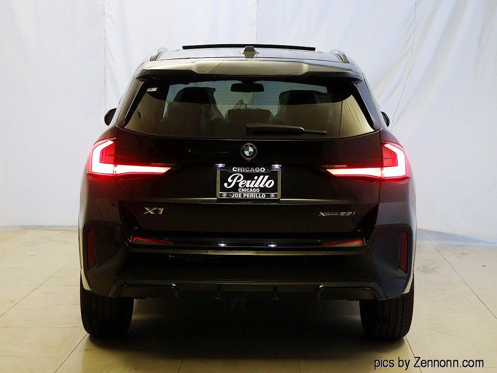 New 2027 BMW X1 xDrive28i AWD/4WD image 7