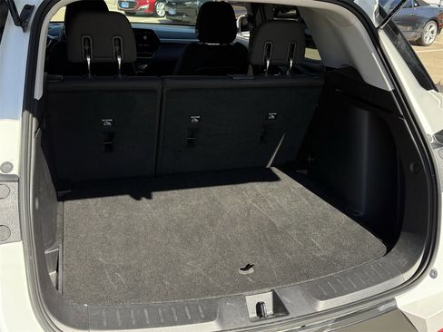 Used 2025 Chevrolet TrailBlazer LT image 23