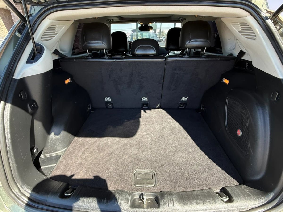 Used 2017 Jeep Compass Trailhawk AWD/4WD image 31