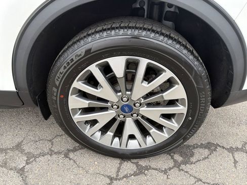 Used 2022 Ford Escape Titanium w/ Class II Trailer Tow Package image 31