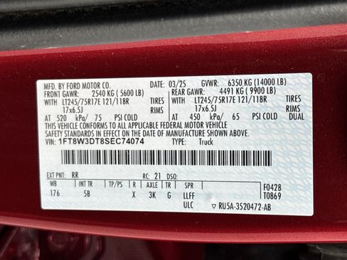 Used 2025 Ford F350 Lariat w/ Chrome Package AWD/4WD image 37