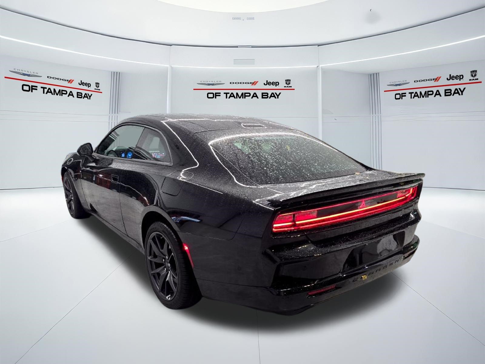 Used 2026 Dodge Charger Scat Pack w/ Blacktop Package AWD/4WD image 4