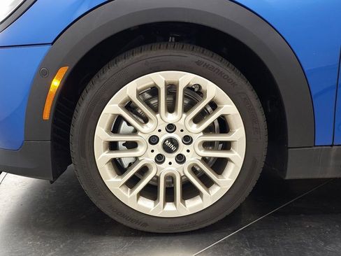 New 2025 MINI Cooper 2-Door Hardtop image 8