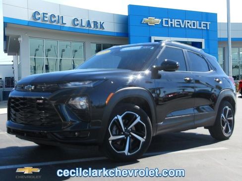 Certified 2023 Chevrolet TrailBlazer RS w/ Sun and Liftgate Package FWD image 1