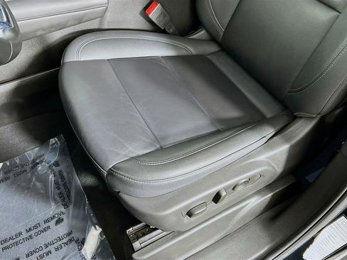 Used 2025 Chevrolet Tahoe LT image 19